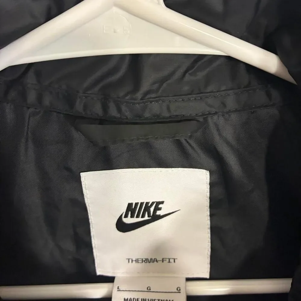 Nike black puffer